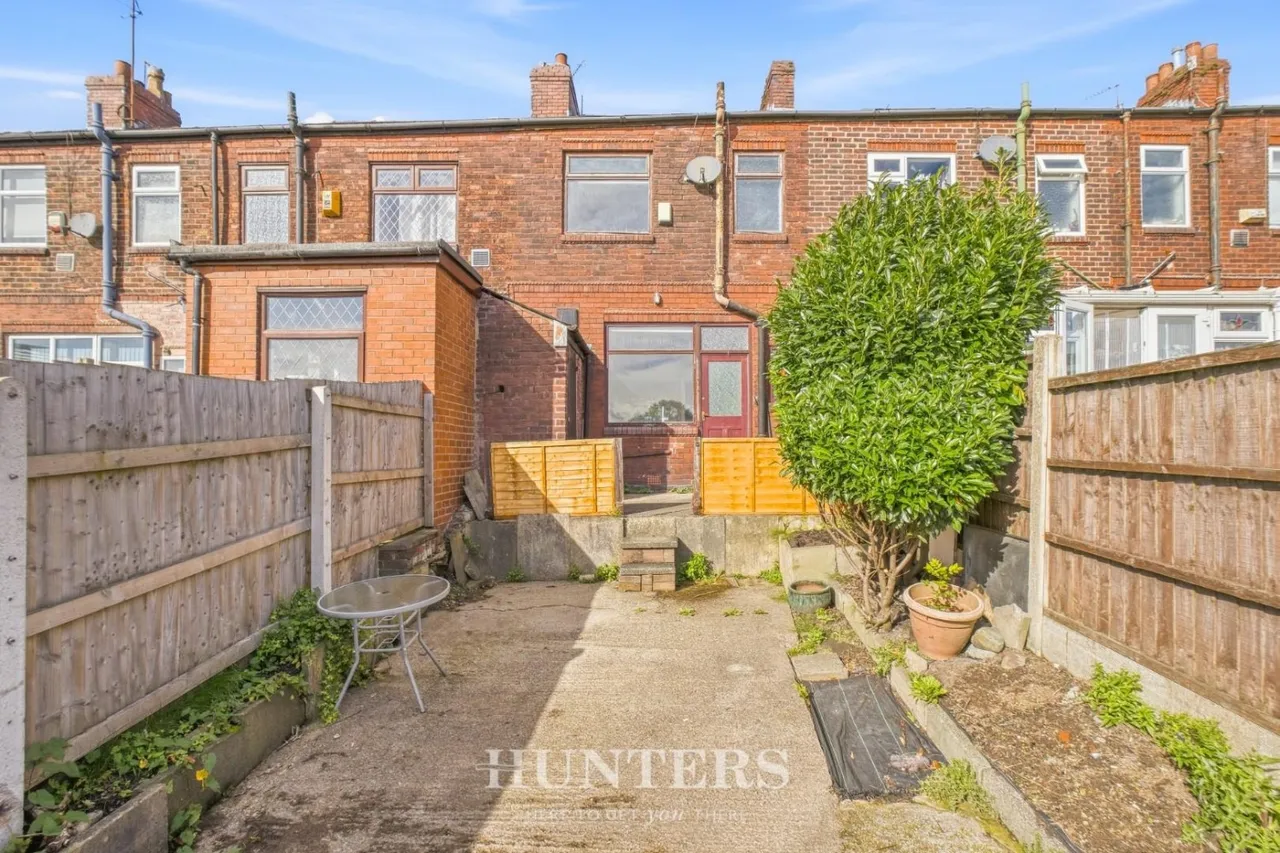 Jubilee Road, Middleton, M24, photo 16