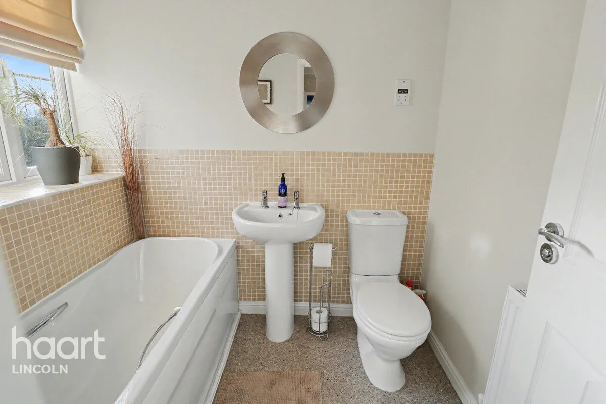 Privet Walk, Witham St Hughs, LN6, photo 16