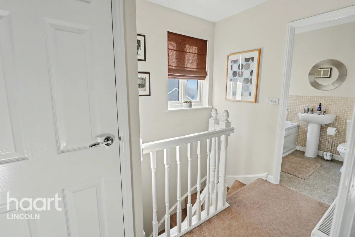 Privet Walk, Witham St Hughs, LN6, photo 10
