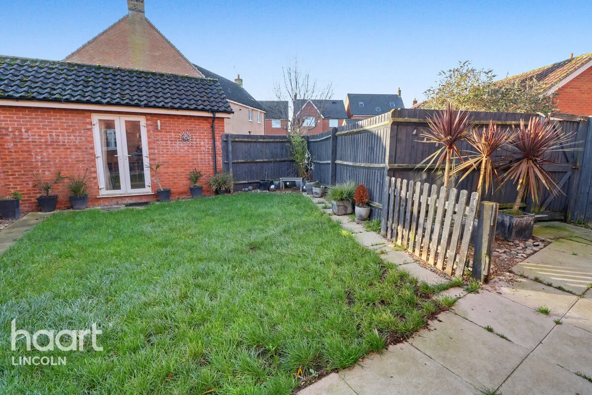 Privet Walk, Witham St Hughs, LN6, photo 18
