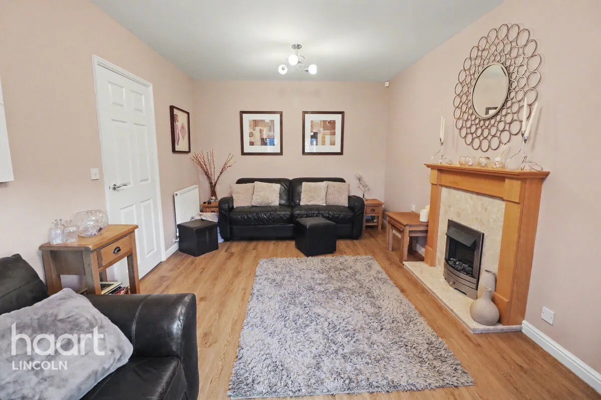Privet Walk, Witham St Hughs, LN6, photo 4