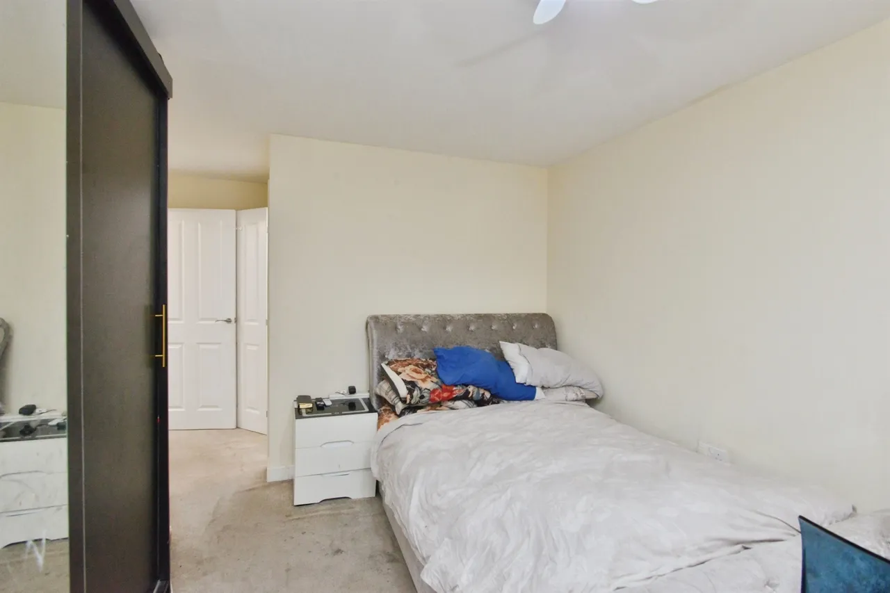 Saturn Avenue, Fairfields, MK11, photo 13