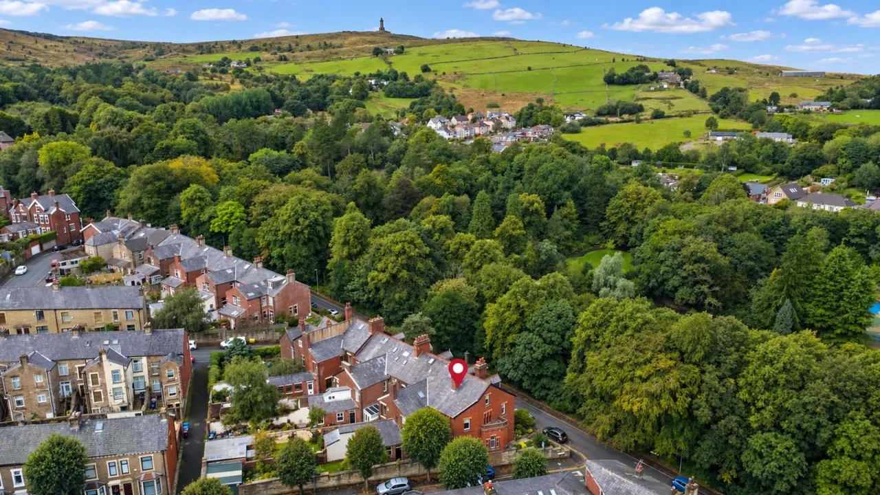Belgrave Road, Darwen, BB3, photo 2