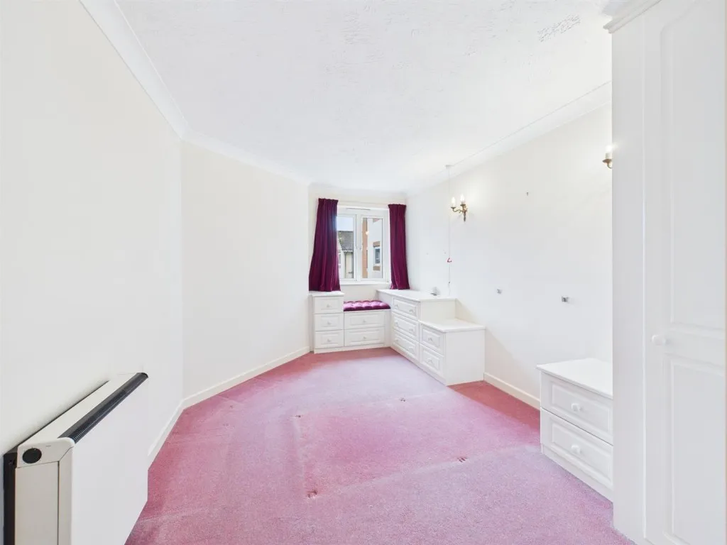 Willow Road, Aylesbury, photo 6