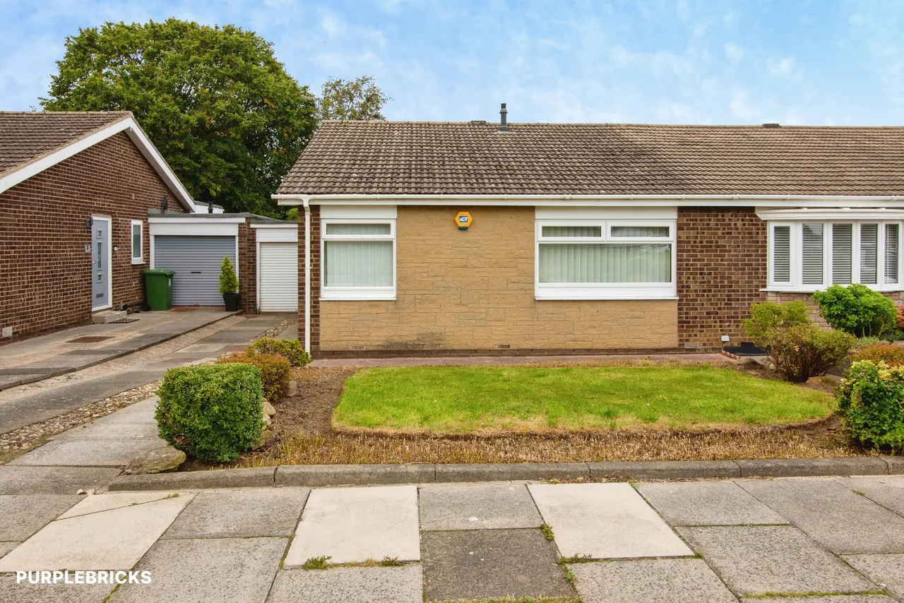 2 bed house for sale, Mirlaw Road, Cramlington, NE23