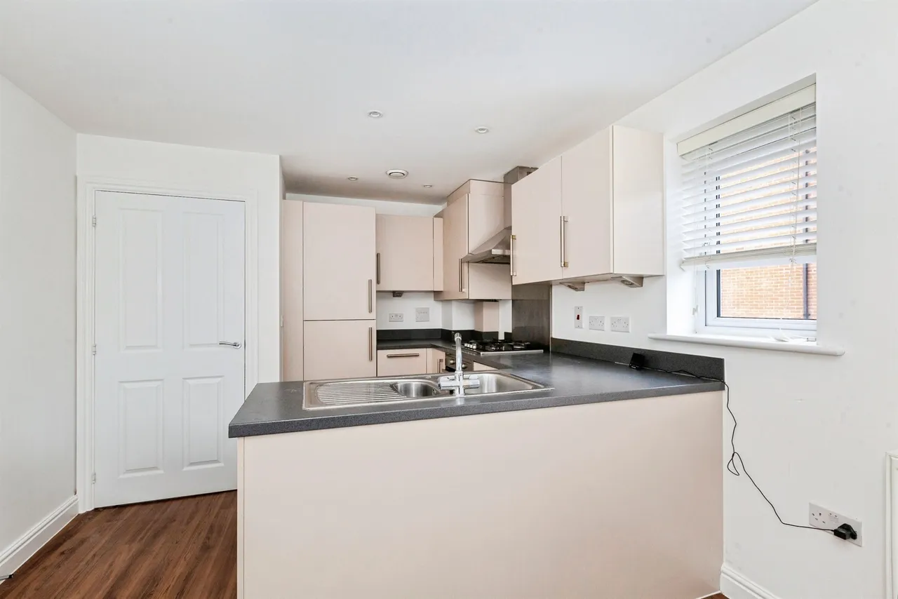 Chadwick Road, Slough, SL3, photo 4
