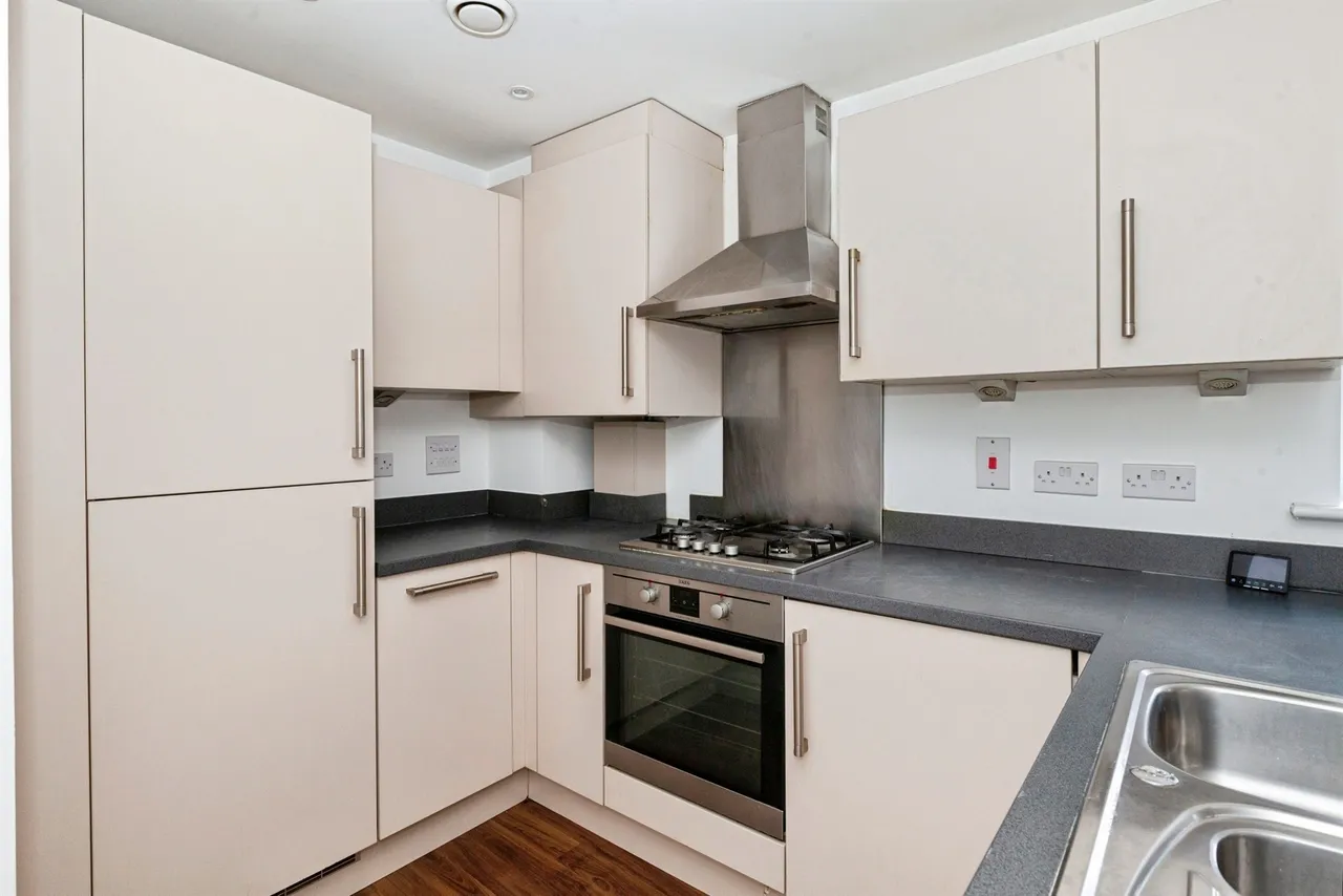 Chadwick Road, Slough, SL3, photo 10