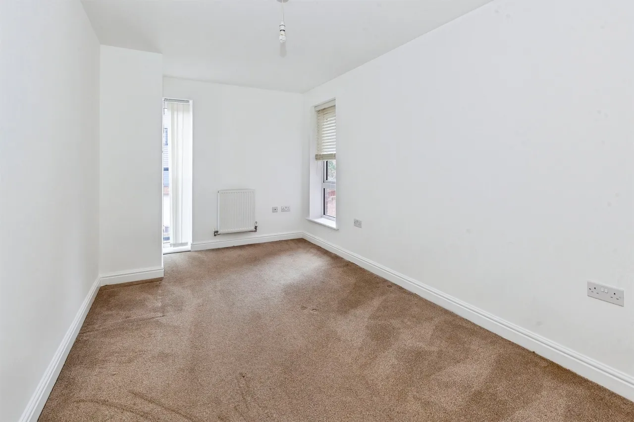 Chadwick Road, Slough, SL3, photo 12