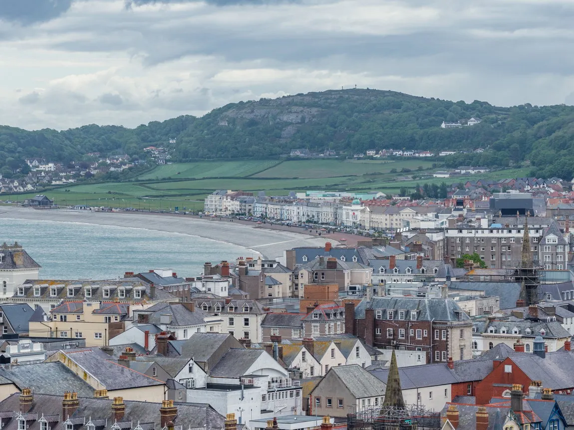 Cwlach Street, Llandudno, LL30 2HR, photo 15