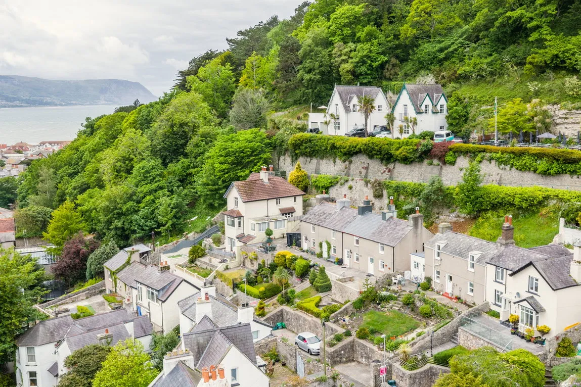 Cwlach Street, Llandudno, LL30 2HR, photo 16