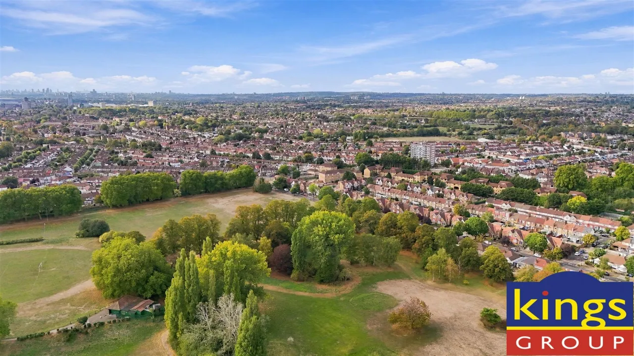 Hickory Close, Edmonton, N9, photo 15