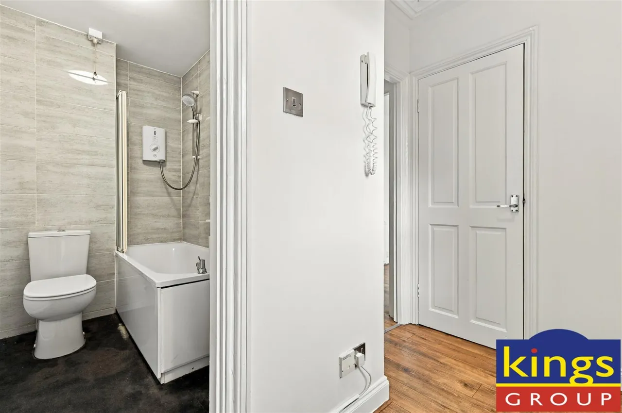 Hickory Close, Edmonton, N9, photo 12
