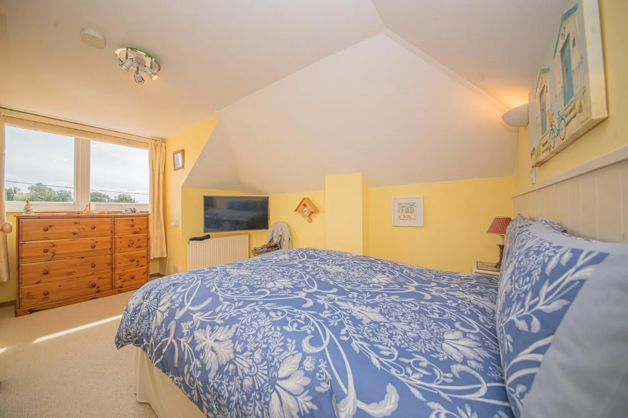 Oakgrove Road, Bishopstoke, Eastleigh, Hampshire, SO50 6LL, photo 11