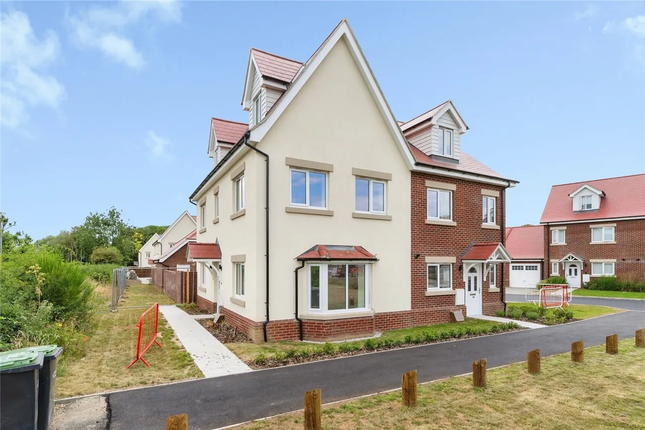 3 bed house for sale — Hunters Rest, Turnpike Road, Red Lodge, Bury St. Edmunds, Suffolk, IP28