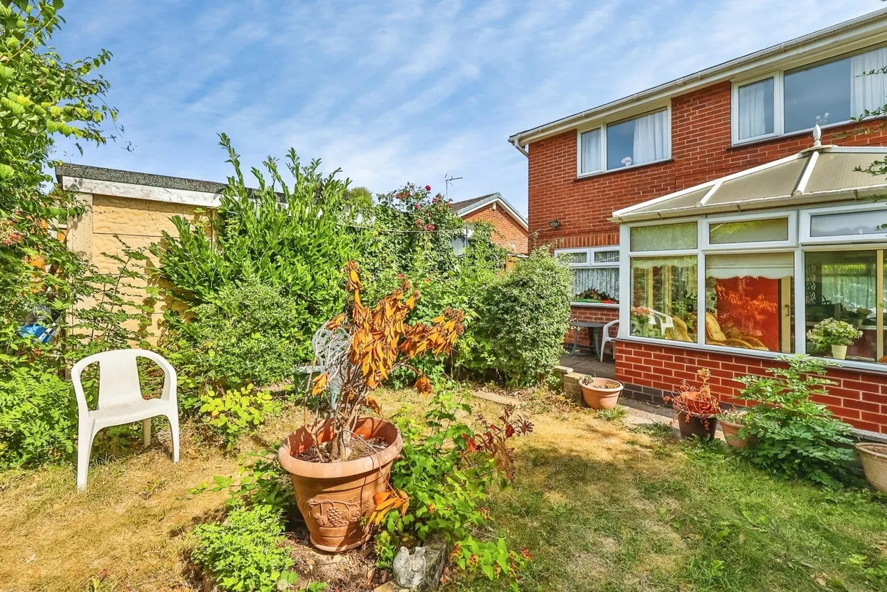 Allwood Gardens, Hucknall, Nottingham, Nottinghamshire, NG15, photo 18