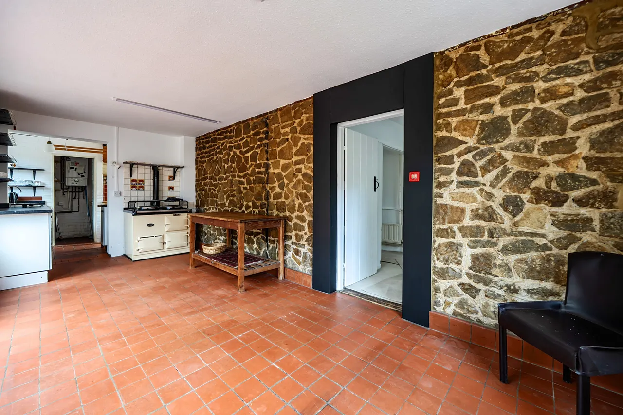 Thursley Road, Elstead, GU8, photo 5