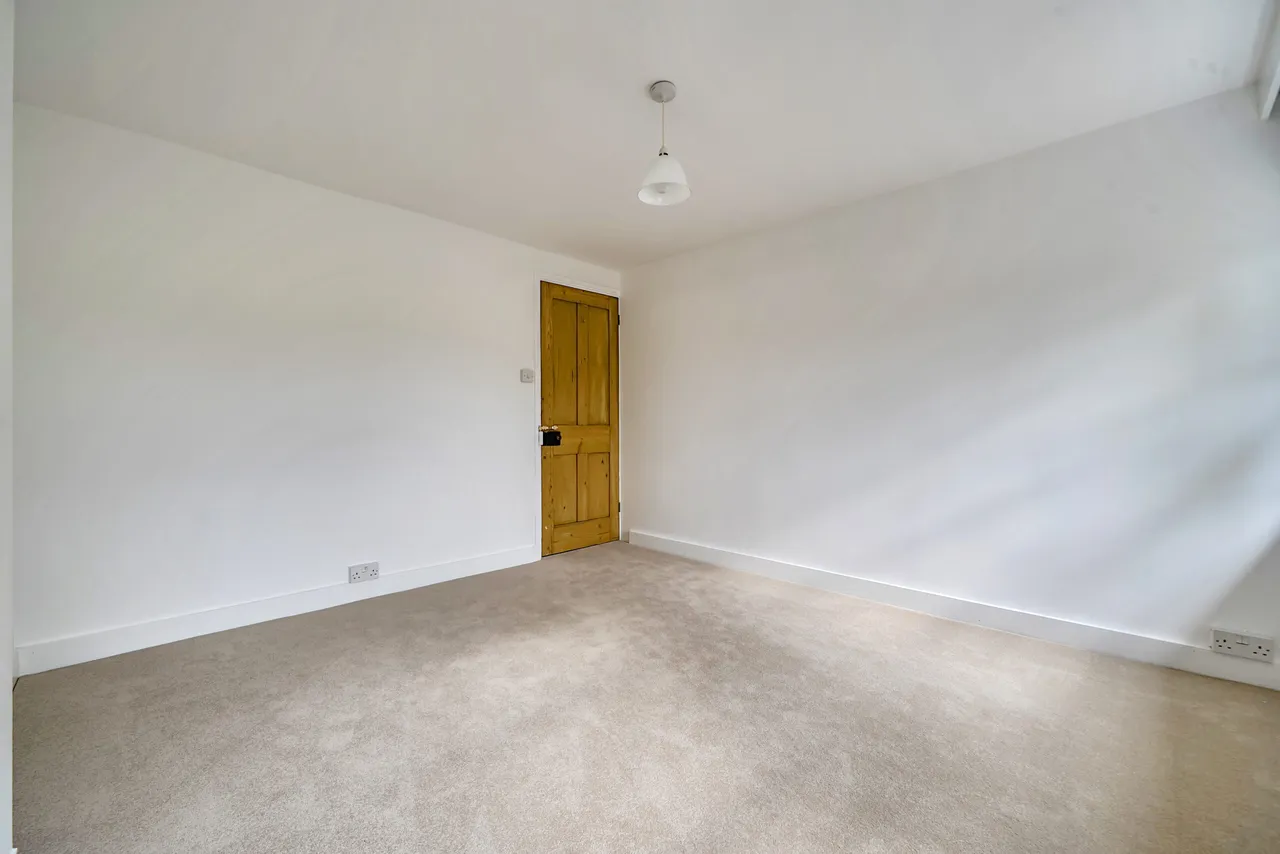 Thursley Road, Elstead, GU8, photo 21