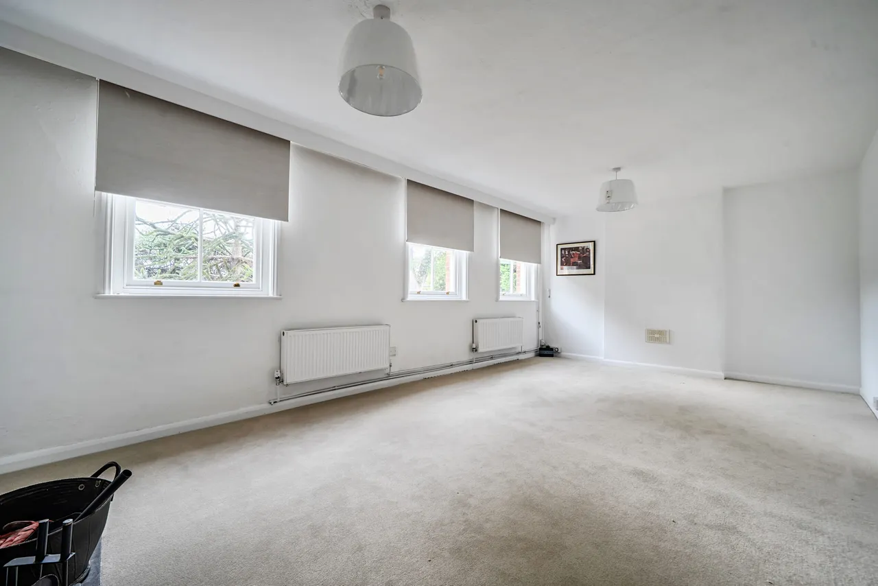 Thursley Road, Elstead, GU8, photo 12