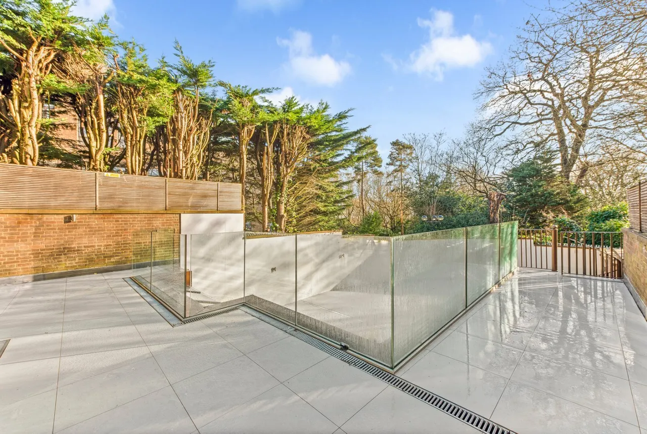 Spaniards Road, Hampstead, NW3, photo 17