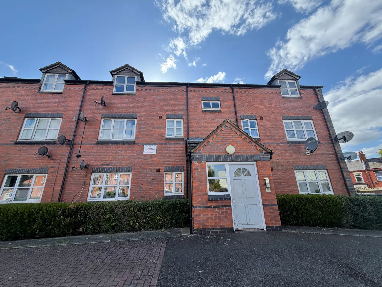 2 bed flat to rent — Westleigh close, Abington