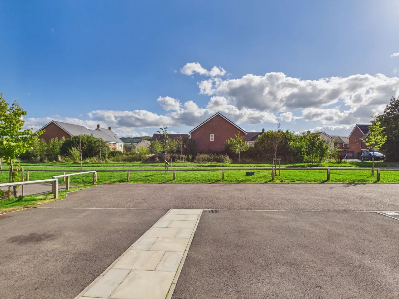Rosewarne Close, Llantilio Pertholey, NP7, photo 13