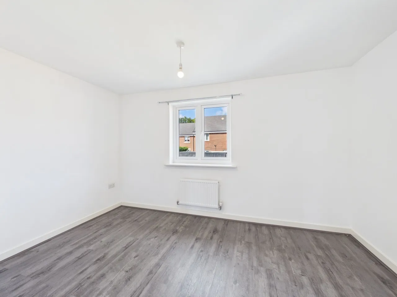 Rosewarne Close, Llantilio Pertholey, NP7, photo 10