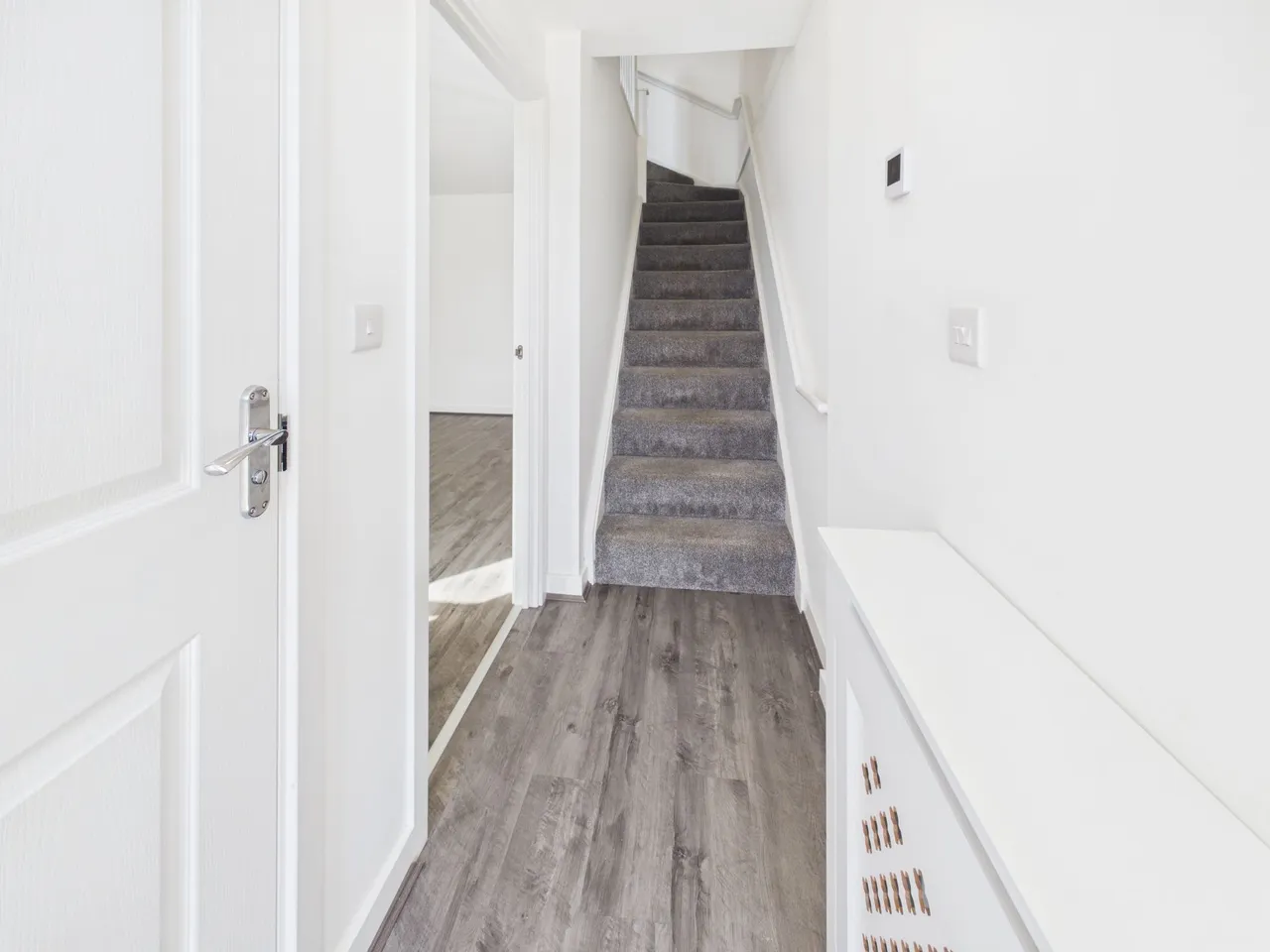 Rosewarne Close, Llantilio Pertholey, NP7, photo 6