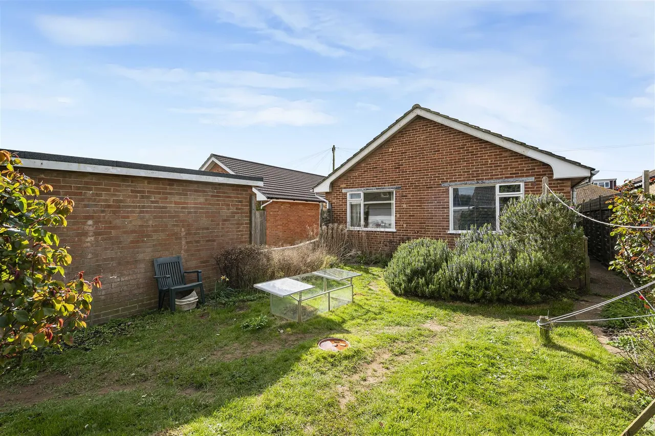 3 bed house for sale, Cairo Avenue, Peacehaven