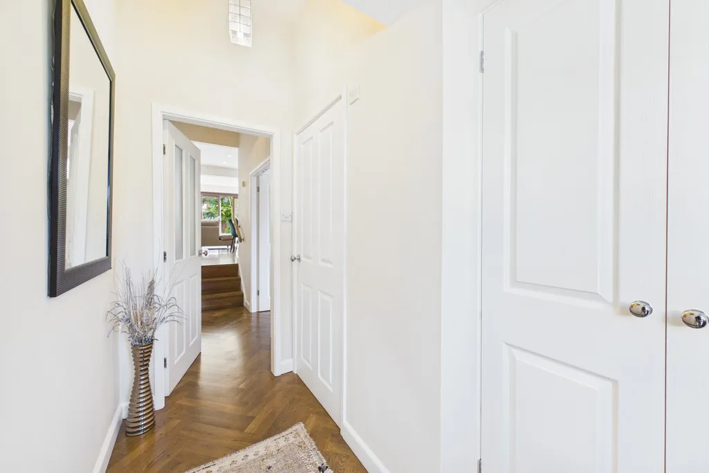 Fairfield, Bowness On Windermere, LA23, photo 16