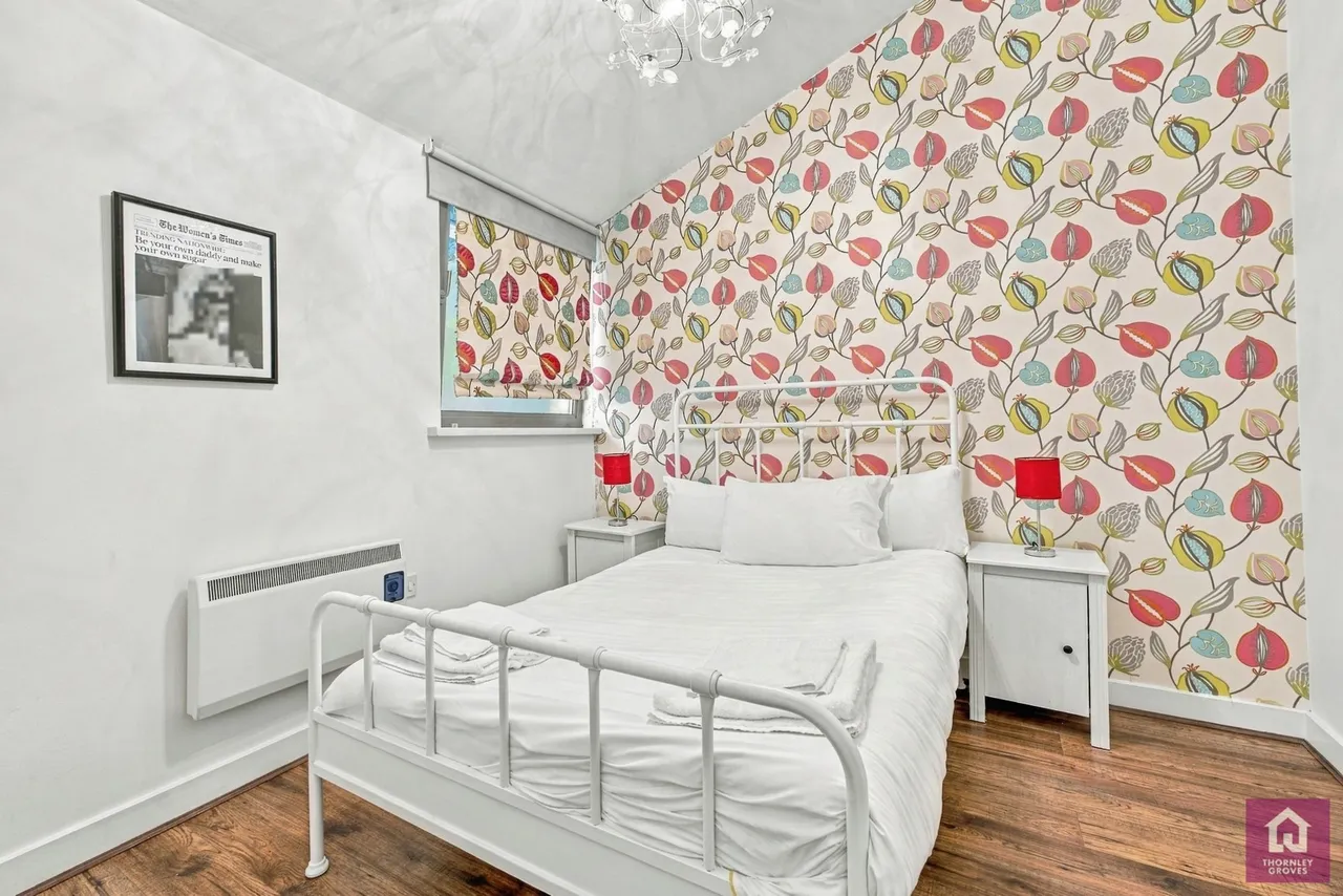 Crescent, Salford, M5, photo 11
