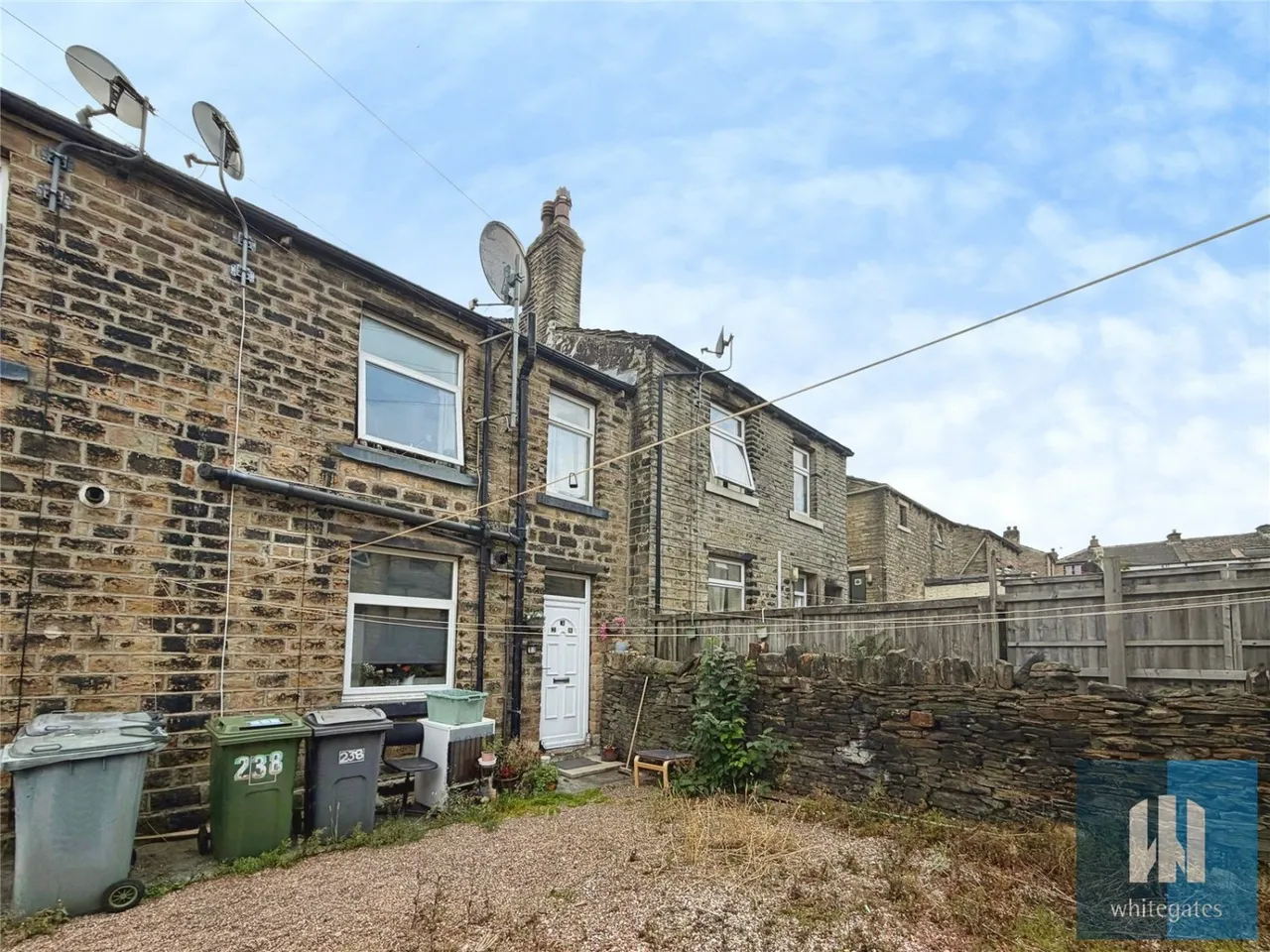 2 bed house to rent, New Hey Road, Oakes, HD3