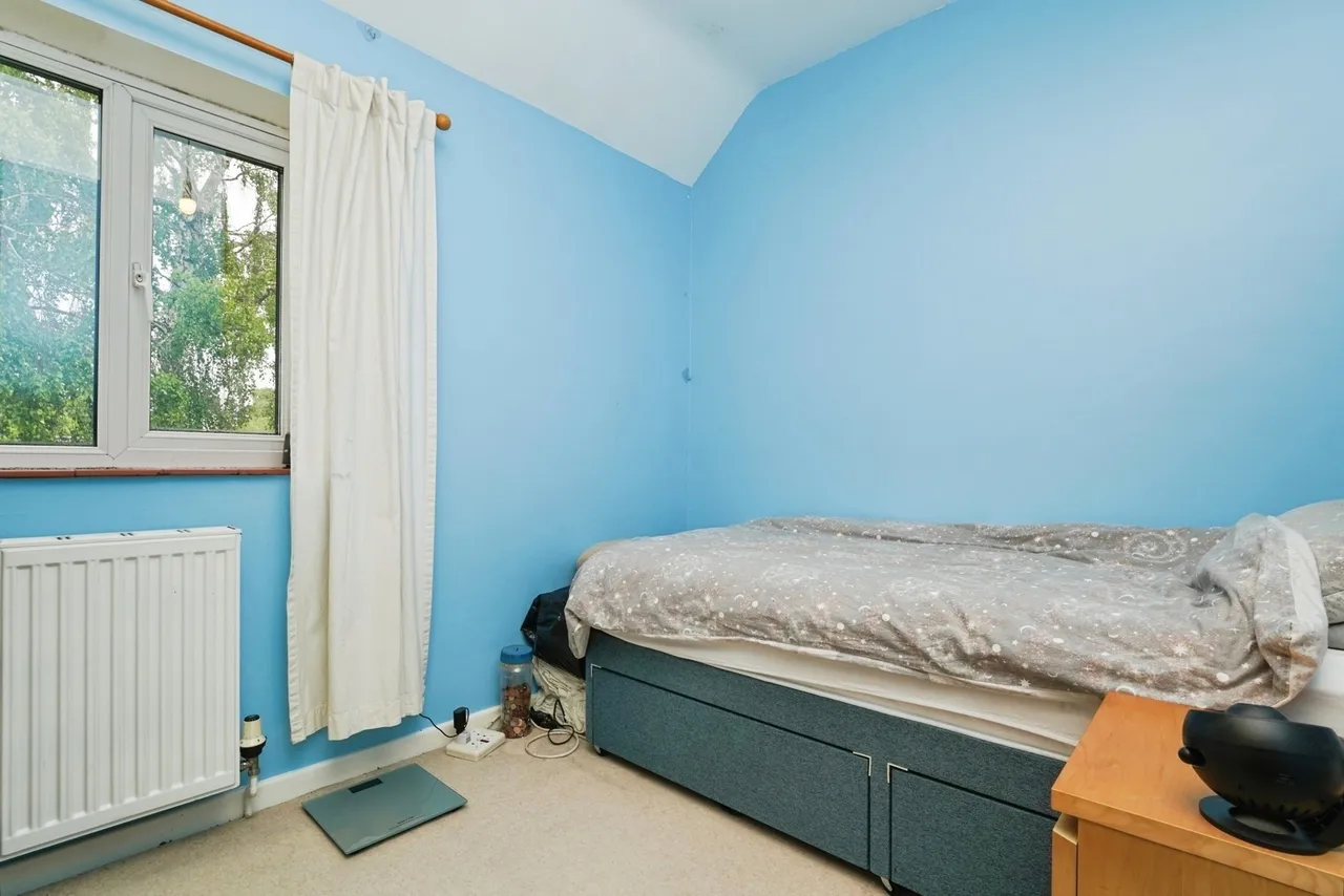 Bishop Road, Cheltenham, GL51, photo 12