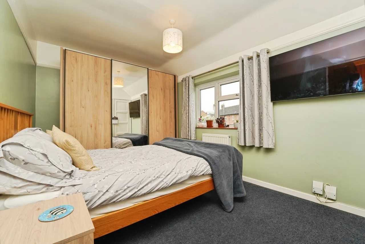 Bishop Road, Cheltenham, GL51, photo 9