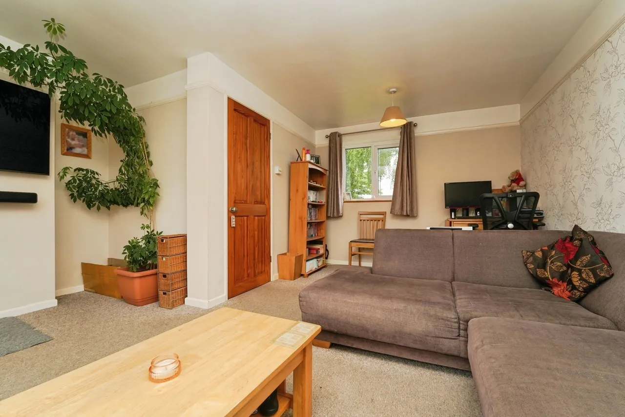 Bishop Road, Cheltenham, GL51, photo 6
