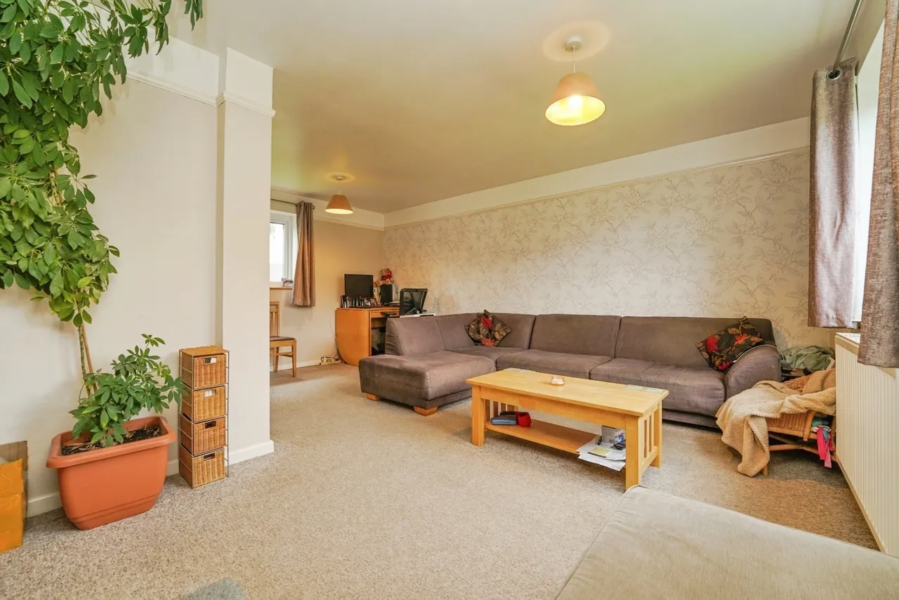 Bishop Road, Cheltenham, GL51, photo 5