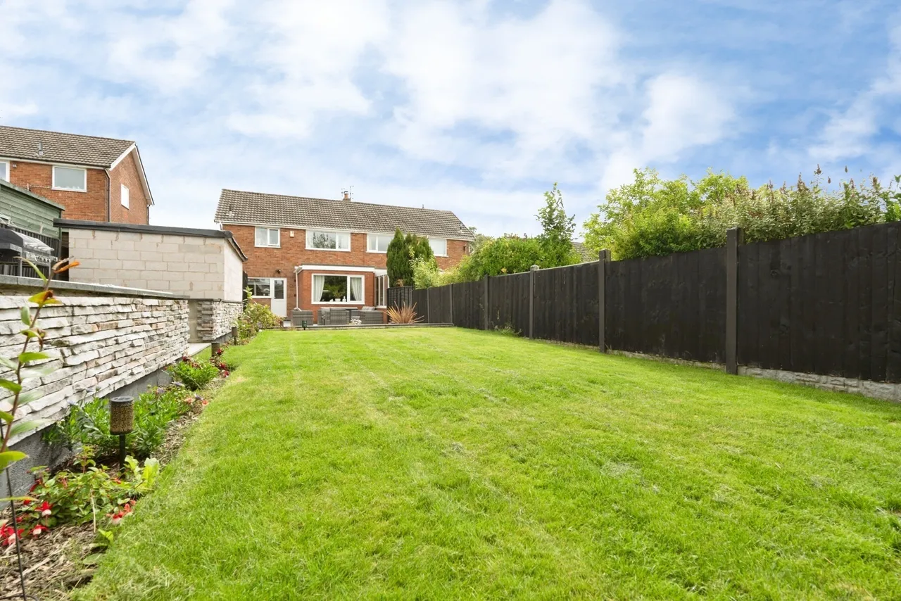 Horning Crescent, Burnley, Lancashire, BB10, photo 20