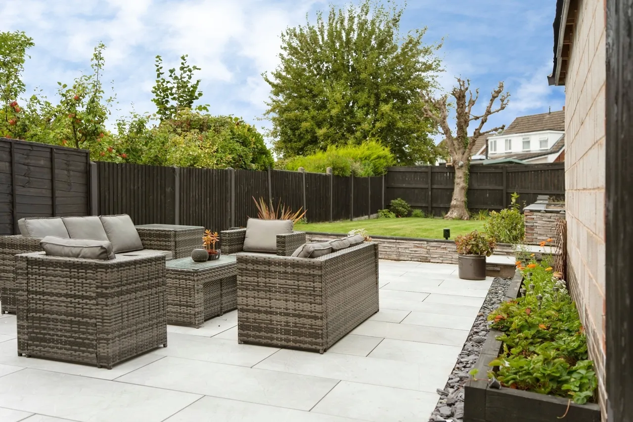 Horning Crescent, Burnley, Lancashire, BB10, photo 19
