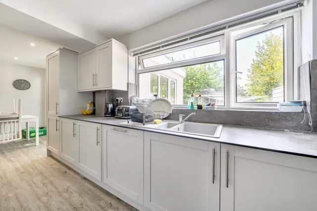 Chaucer Drive, Aylesbury, HP21, photo 4