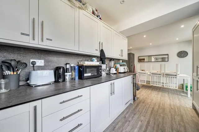 Chaucer Drive, Aylesbury, HP21, photo 5