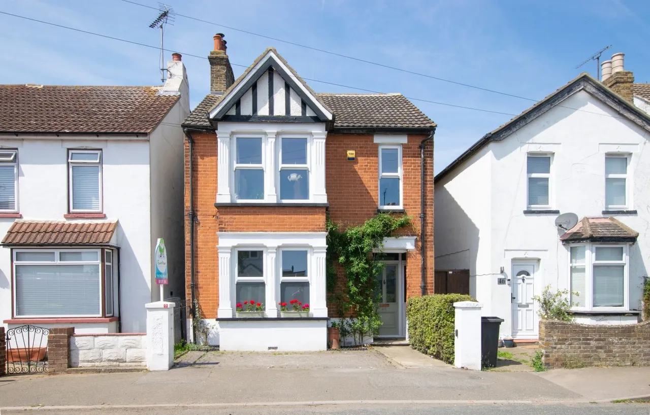 3 bed house for sale, Shoebury Road, Great Wakering, SS3