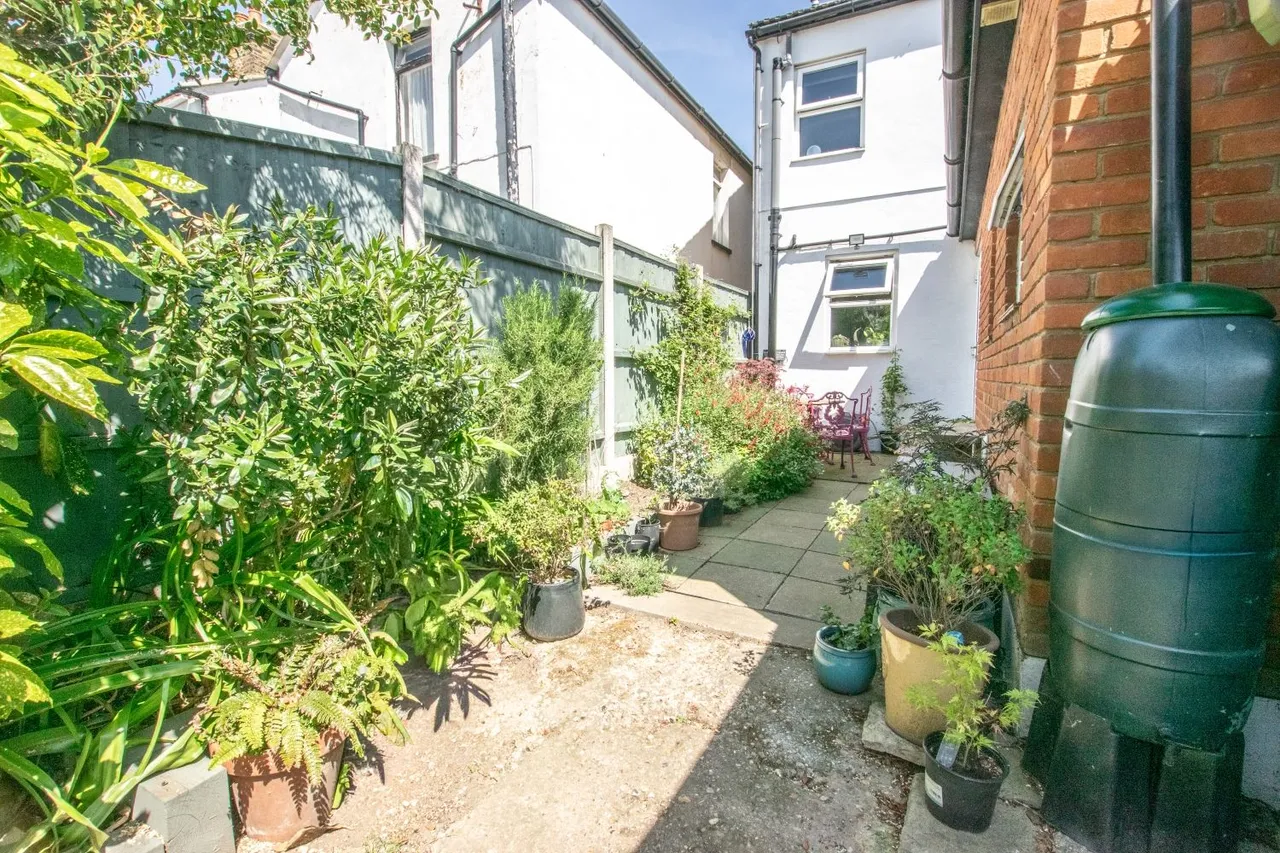 Shoebury Road, Great Wakering, SS3, photo 28