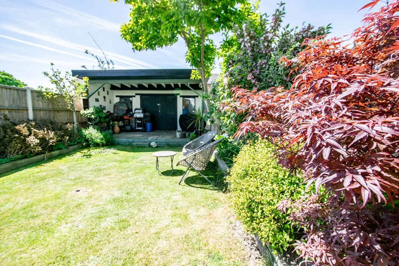 Shoebury Road, Great Wakering, SS3, photo 25