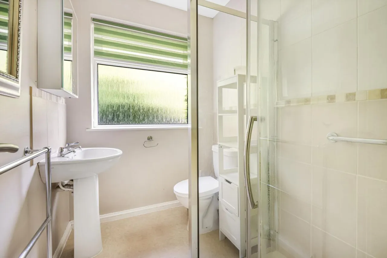 Eight Bells Close, Buxted, Uckfield, East Sussex, TN22 4JT, photo 14