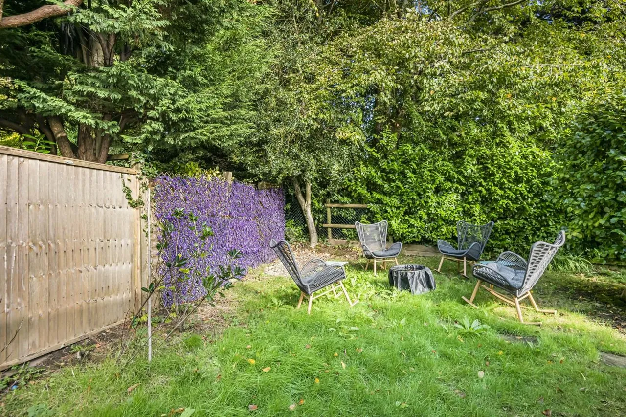 Eight Bells Close, Buxted, Uckfield, East Sussex, TN22 4JT, photo 21