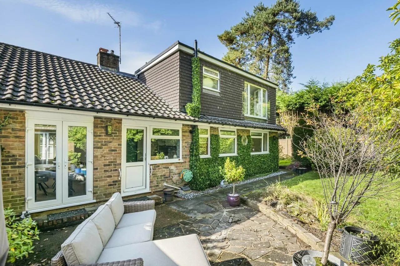 Eight Bells Close, Buxted, Uckfield, East Sussex, TN22 4JT, photo 22