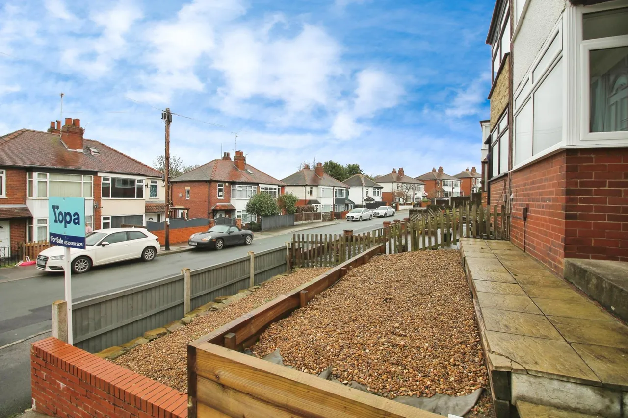Somerville Avenue, Leeds, LS14, photo 20