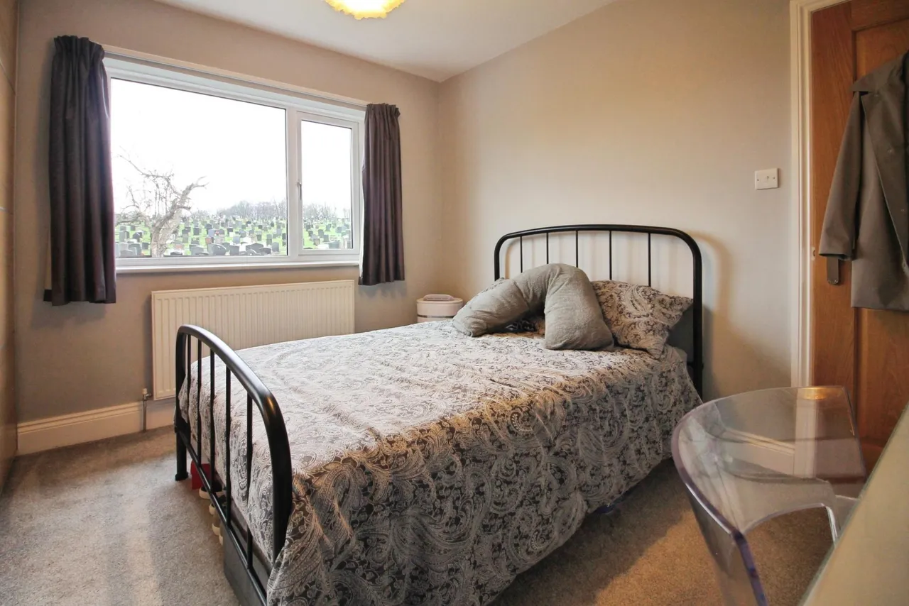 Somerville Avenue, Leeds, LS14, photo 12