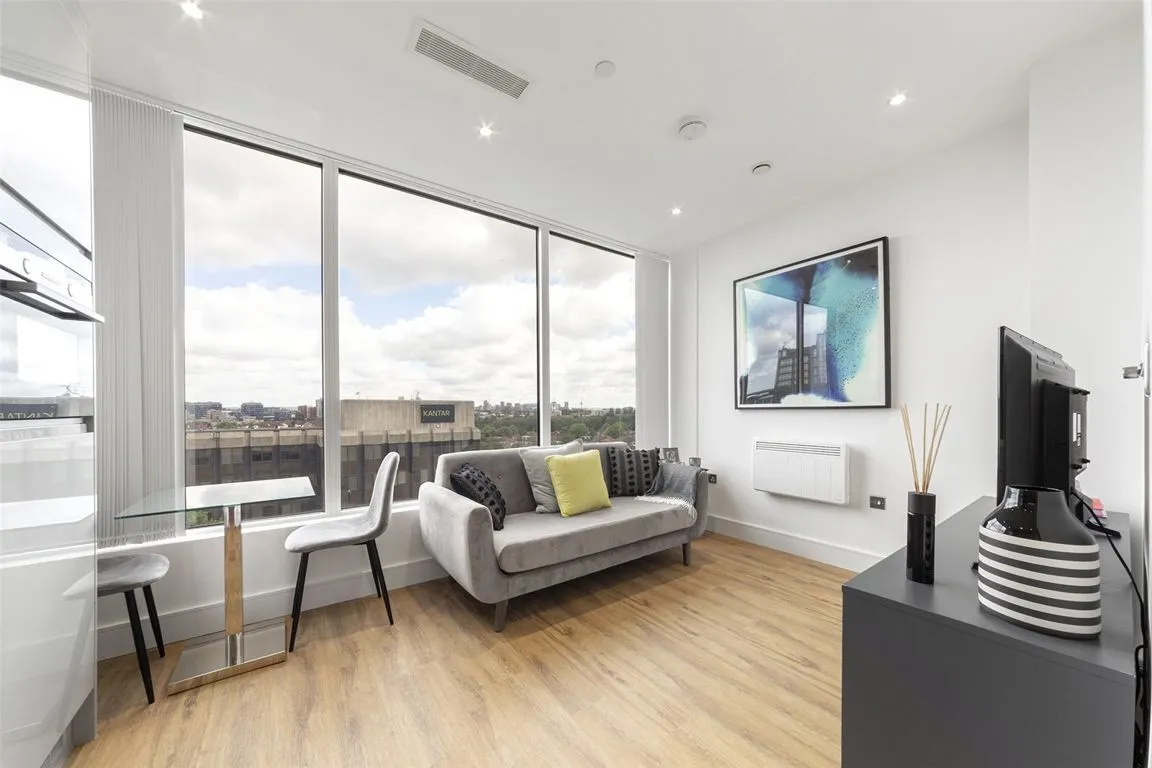 flat to rent — West Gate, Ealing