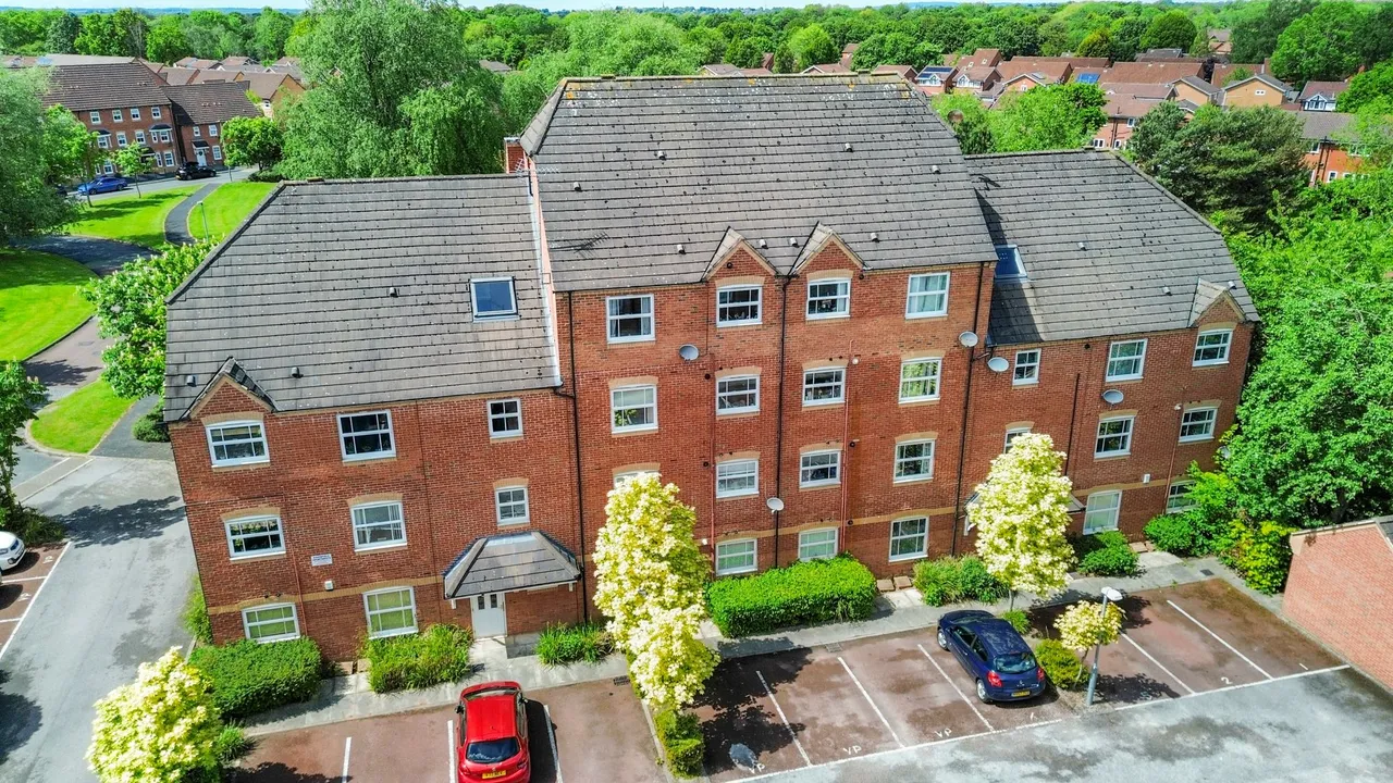 Flat 5, Mansfield Apartments Templeton Drive, Warrington, Fearnhead, WA2 0WT, photo 7