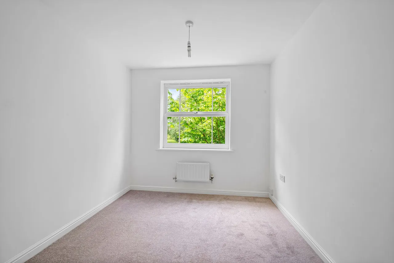 Flat 5, Mansfield Apartments Templeton Drive, Warrington, Fearnhead, WA2 0WT, photo 5